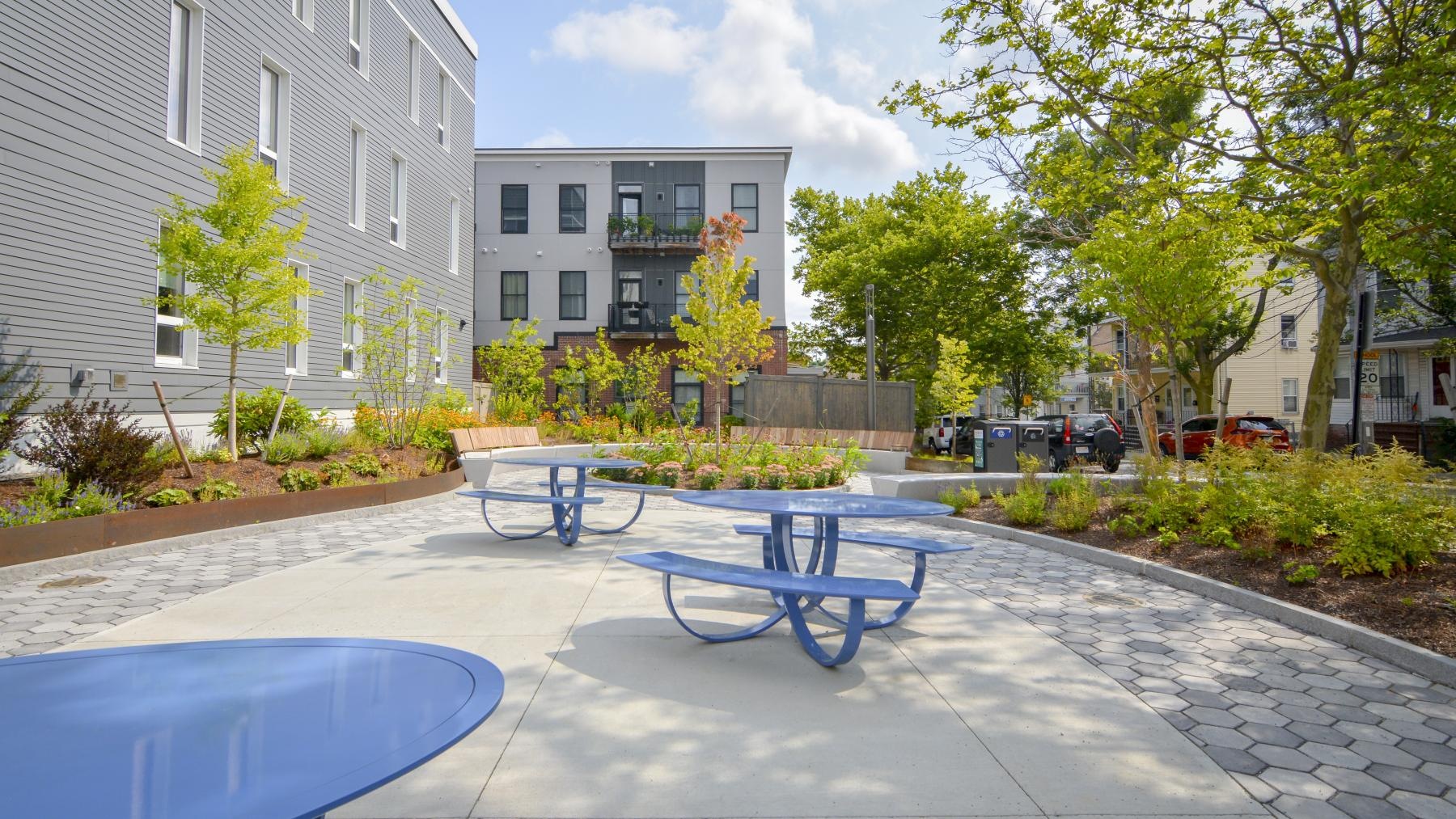 Take advantage of all 31 Tufts Landing has to offer Take advantage of all 31 Tufts Landing has to offer