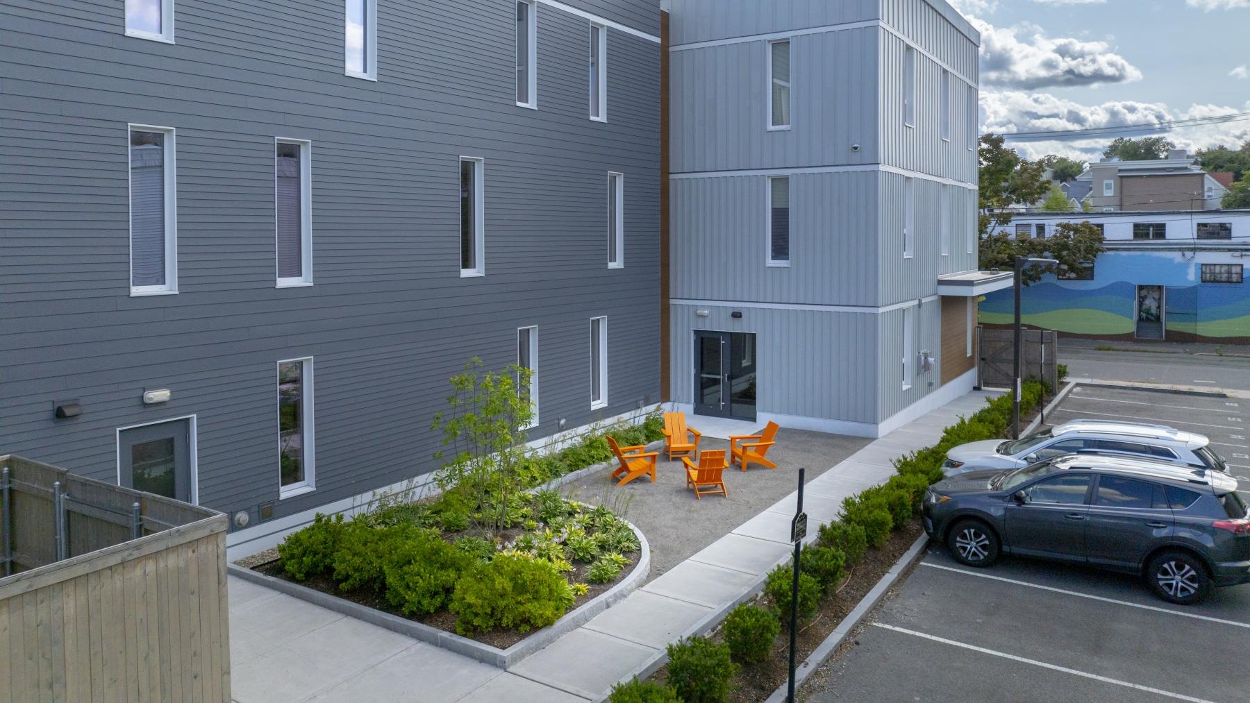 Settle into comfort at 31 Tufts Landing Settle into comfort at 31 Tufts Landing